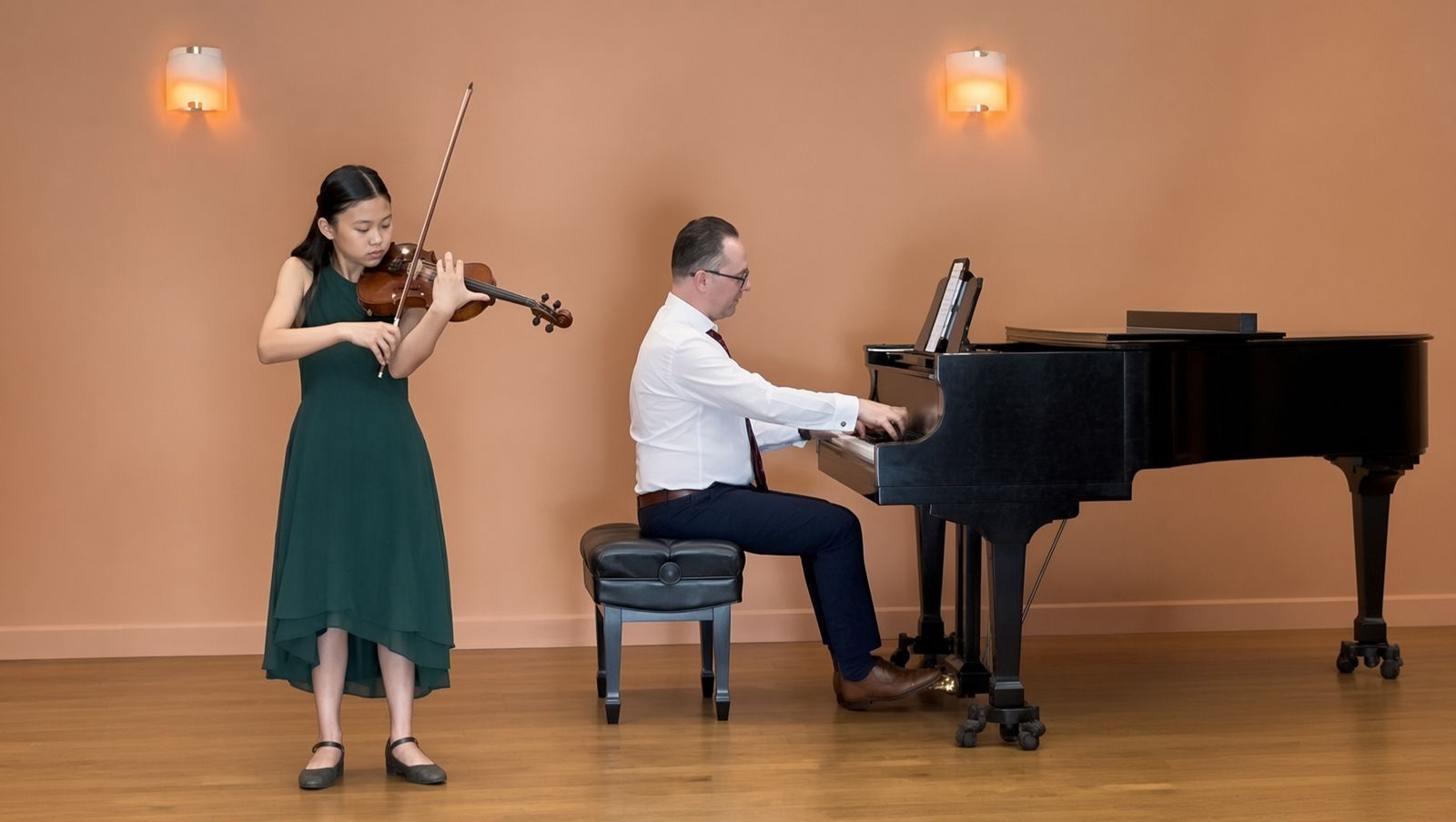 Violin and piano recital performance